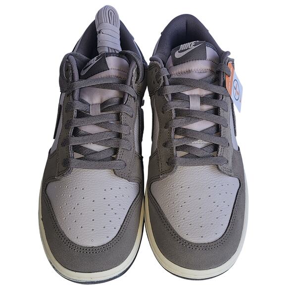 Nike Dunk Low Retro SE - Picture 3 of 5